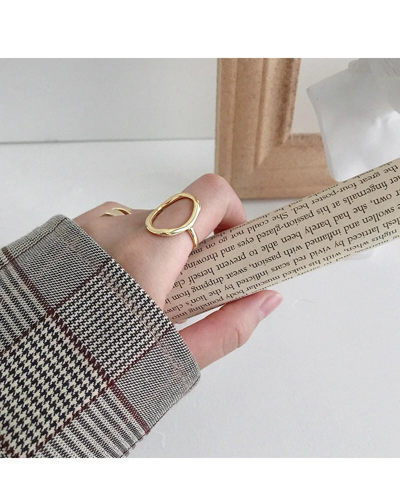 DW WEARS - WOMEN ROUND HOLLOW RING