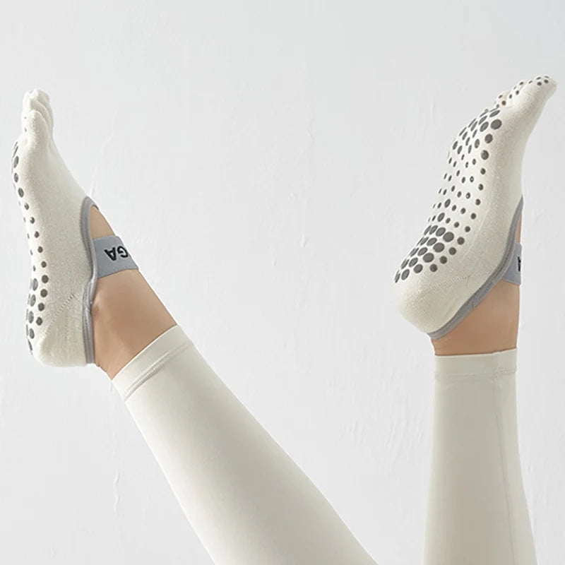 DW WEARS - YOGA ANTI SLIP SOCKS