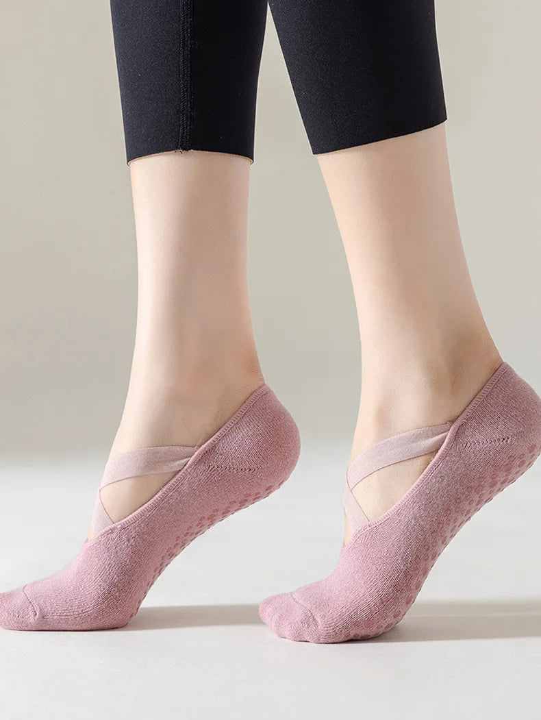 DW WEARS - WOMEN PILATES SOCKS ( 1 & 5 PAIRS )