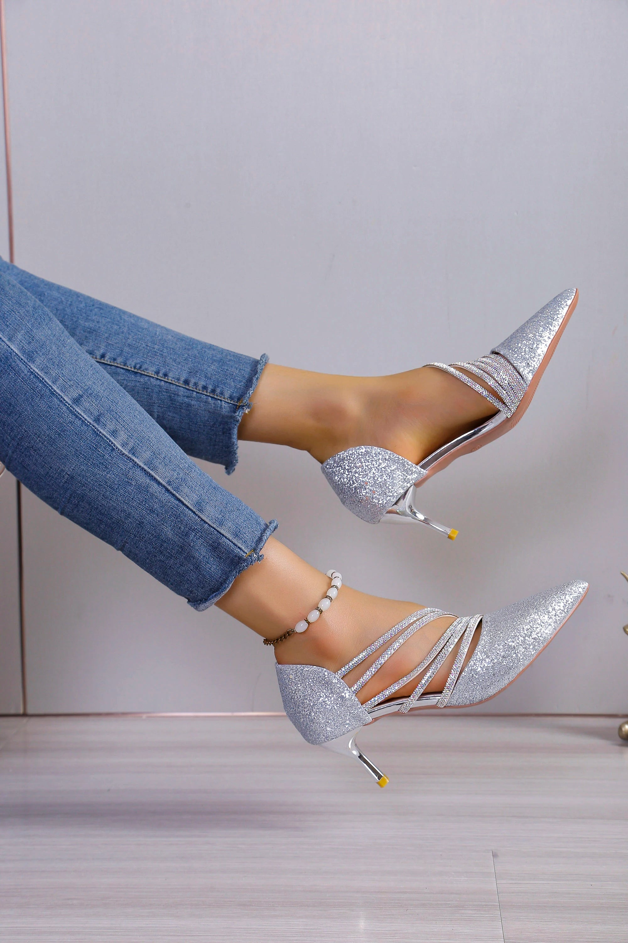 DW WEARS - WOMEN LOW HEELED SANDAL
