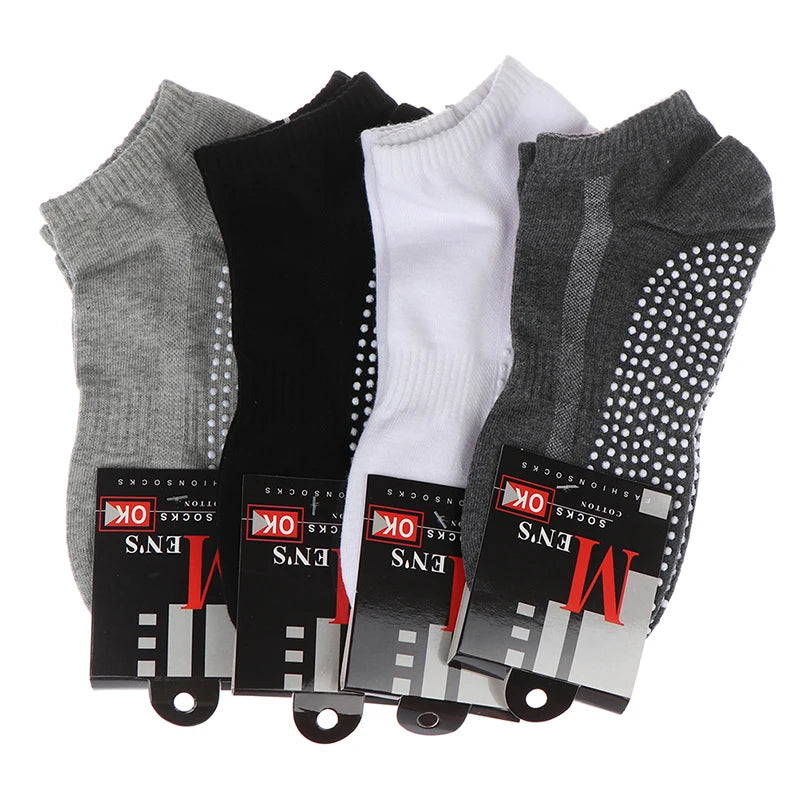 DW WEARS - MEN ANTI SKID COTTON SOCKS / 20% DISCOUNT