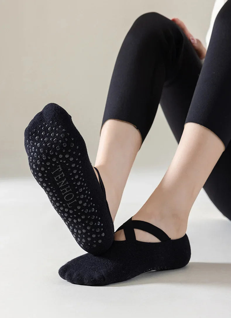 DW WEARS - WOMEN PILATES SOCKS ( 1 & 5 PAIRS )