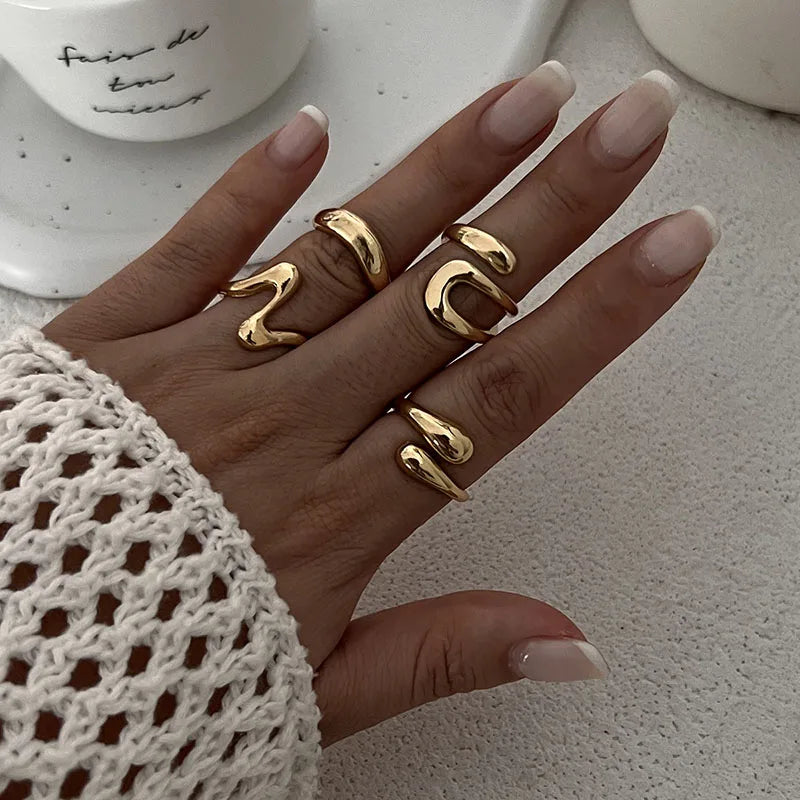 DW WEARS - WOMEN GEOMETRIC RINGS