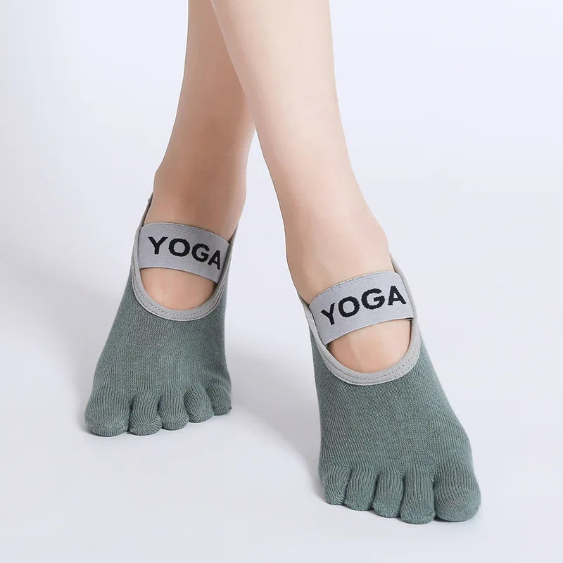 DW WEARS - YOGA ANTI SLIP SOCKS