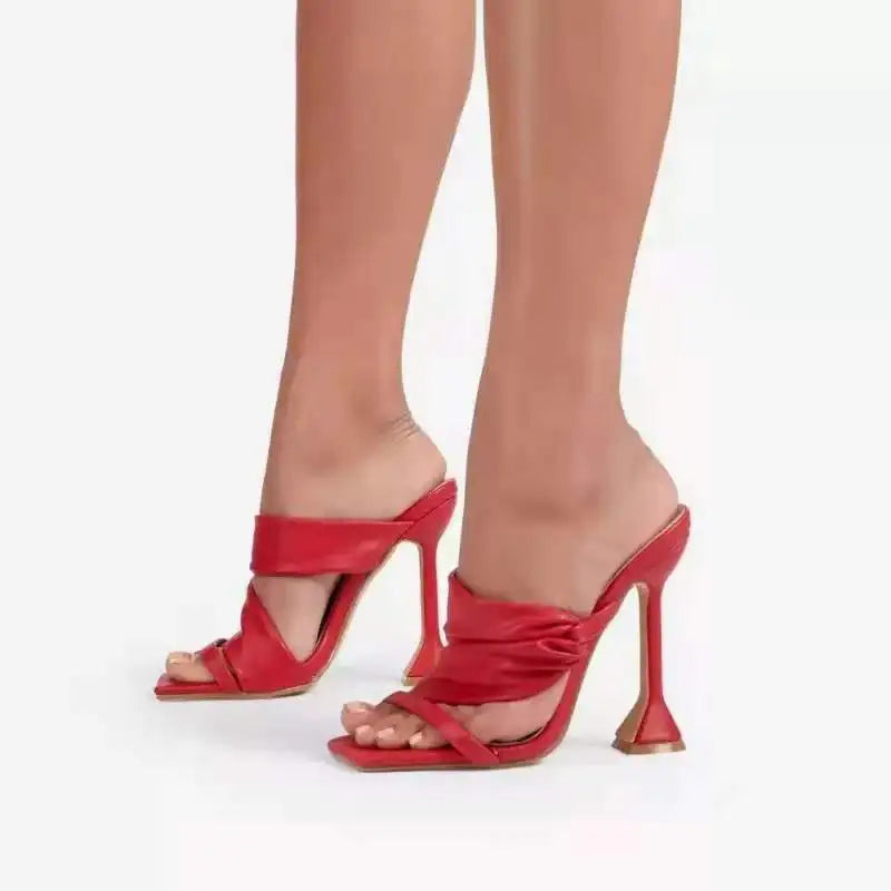DW WEARS - WOMEN SQUARE HEAD HIGH HEEL