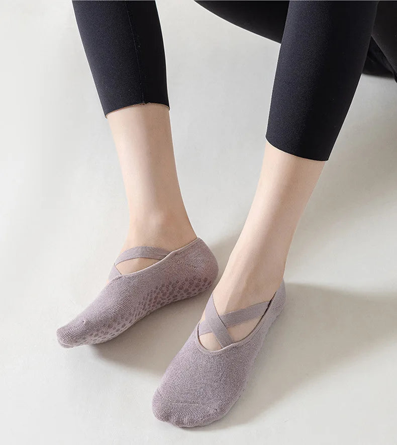 DW WEARS - WOMEN PILATES SOCKS ( 1 & 5 PAIRS )